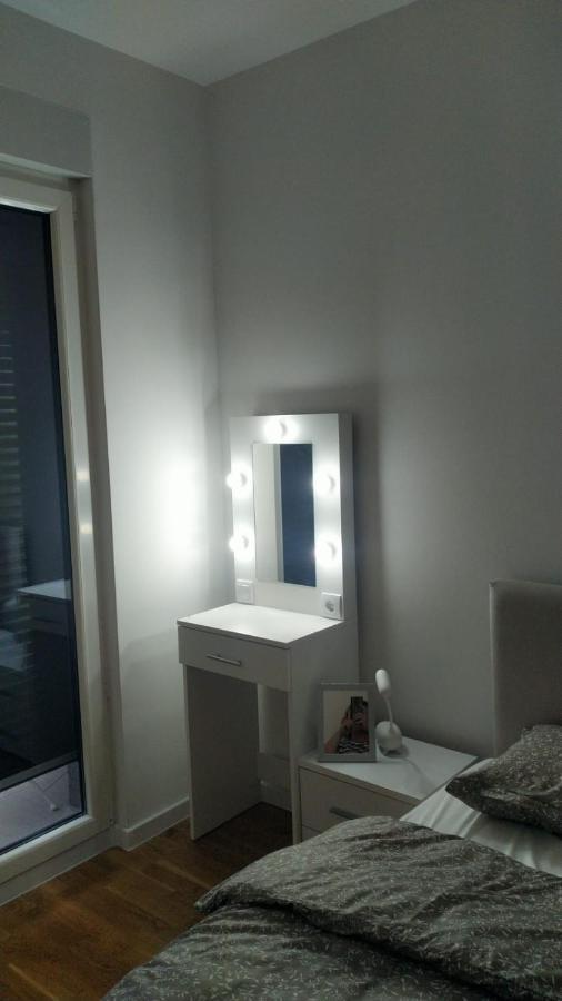 Lagator Lux * Loznica